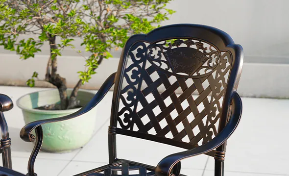 Why Cast-Aluminum Furniture Stands Above Other Outdoor Solutions
