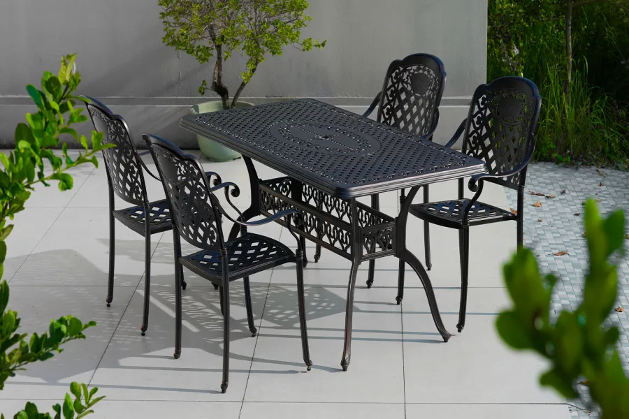 Cast Aluminum Outdoor Furniture: CHOUVANT&rsquo;s Signature Blend of Durability and Elegance