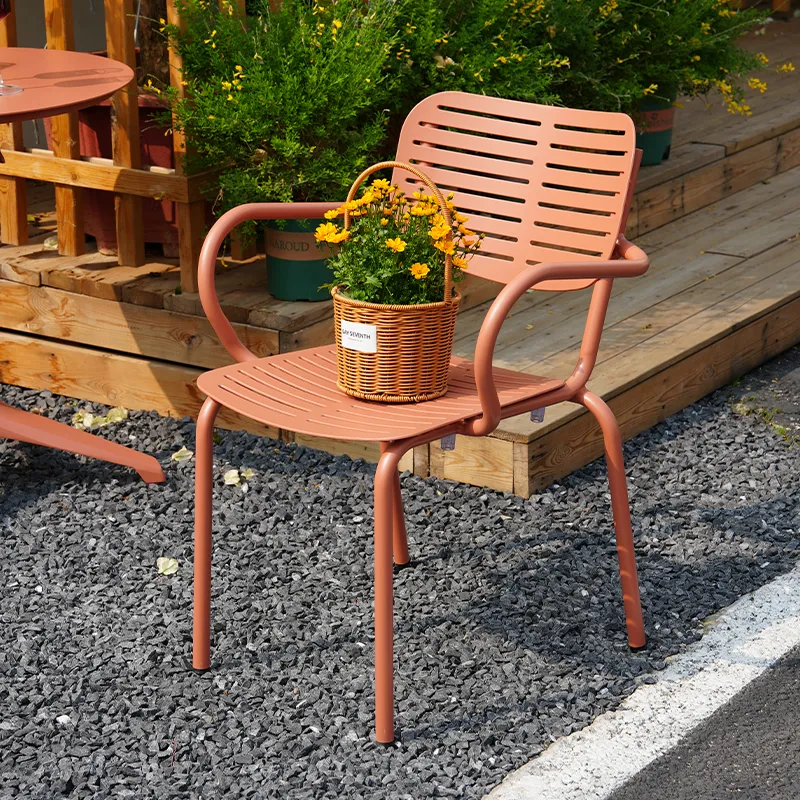 Mixed French Bistro Chair & Cast Aluminum Chair: All-Weather Outdoor Chair Solution For Hotel Resort Outdoor Restaurants & Pool Lounges