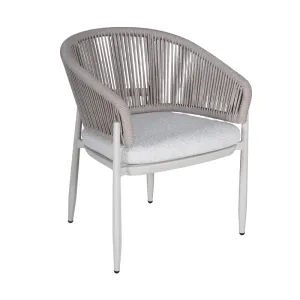 Sill&oacute;n de comedor exterior con dise&ntilde;o de le&oacute;n y tejido de cuerda ## Silla de patio moderna con respaldo y coj&iacute;n de cuerda vertical