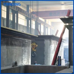 Non-traditional zinc pot