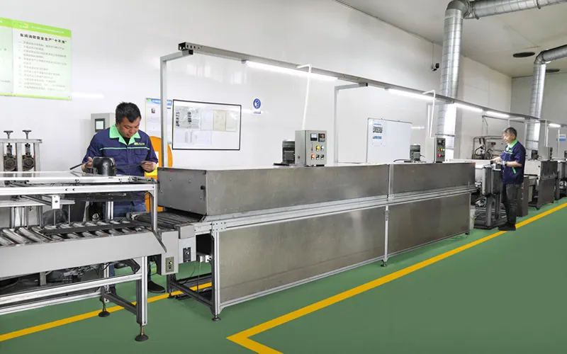 Rubber Strip Spraying Workshop