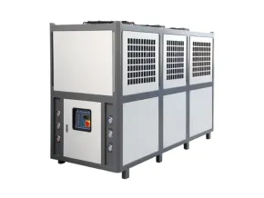 Zusatzausr&uuml;stung f&uuml;r Blasformmaschinen, K&uuml;hler f&uuml;r eine effiziente Flaschenproduktion