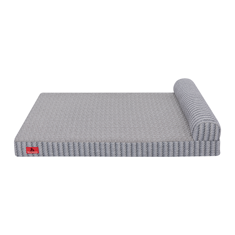 068 Chaise Lounge Bed