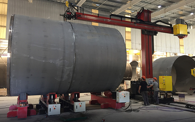 Welding manipulator machine