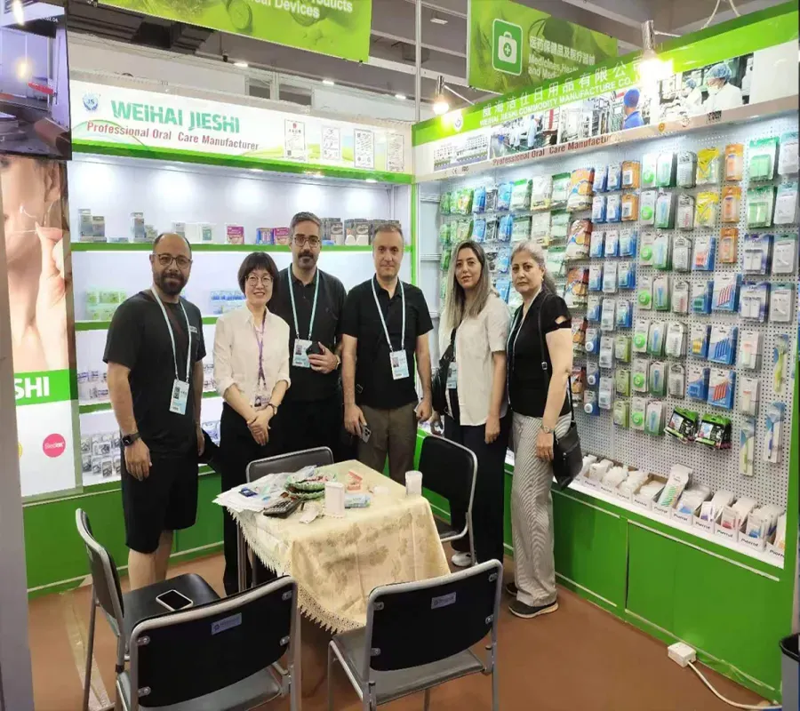 Weihai Jieshi Commodity Manufacture Co., Ltd attended the 136th Canton Fair 