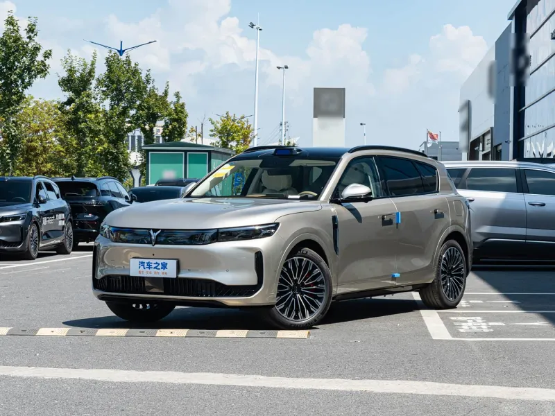 Voyah FREE 2025 Model FREE+ RWD Qianbi Edition