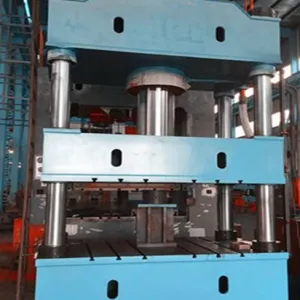 Presse hydraulique &agrave; quatre colonnes 400T