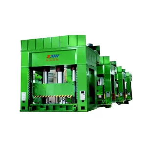 Presse hydraulique d'estampage de structure &agrave; quatre colonnes