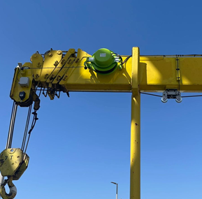 Offshore pedestal crane equipped with WTL-A700 rated capacity indicator system.