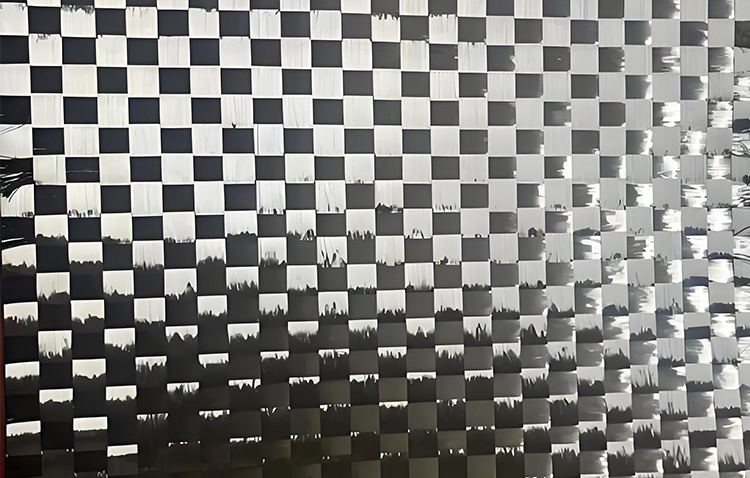 Carbon fiber woven fabric
