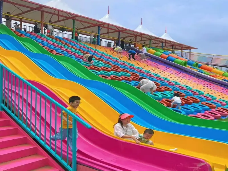 Outdoor Amusement Equipment Plastic Customized Slide Colourful Customized Plastic Slide World Park Outdoor Amusement Equipment