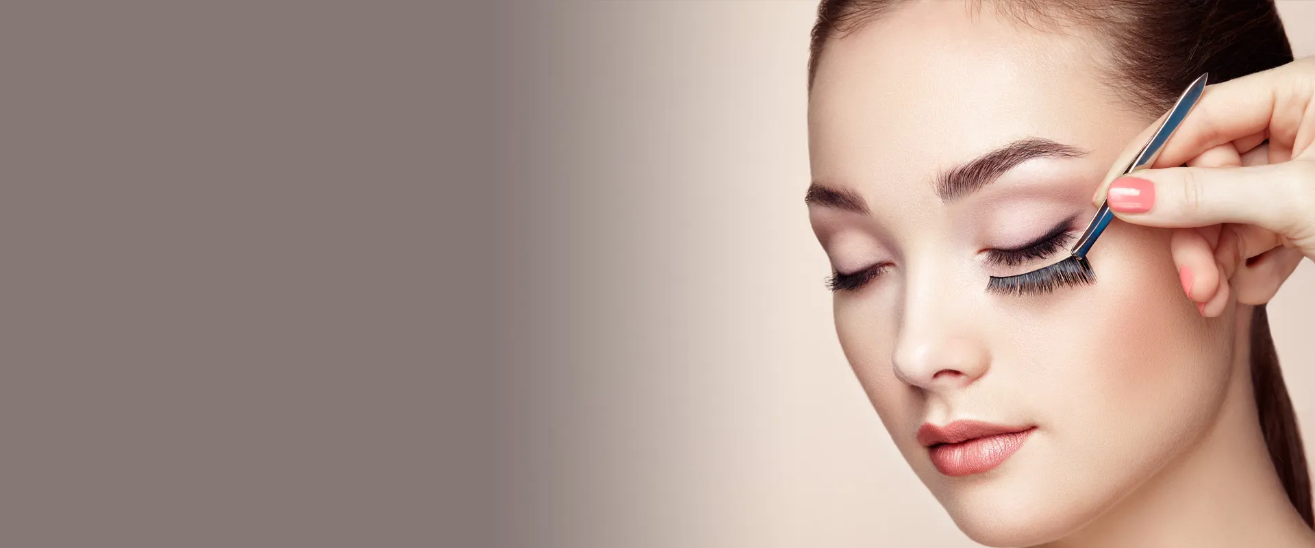 FALSE EYELASHES