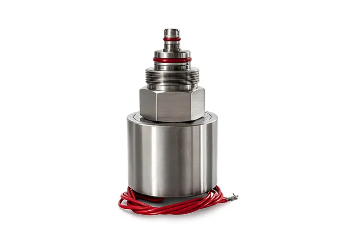 Ultra high pressure solenoid valve