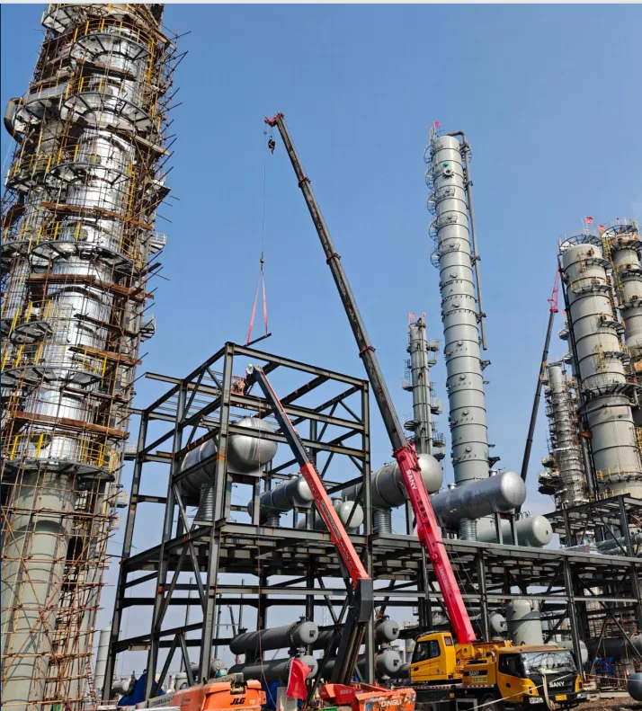 Large Vertical Oil Storage Tanks
