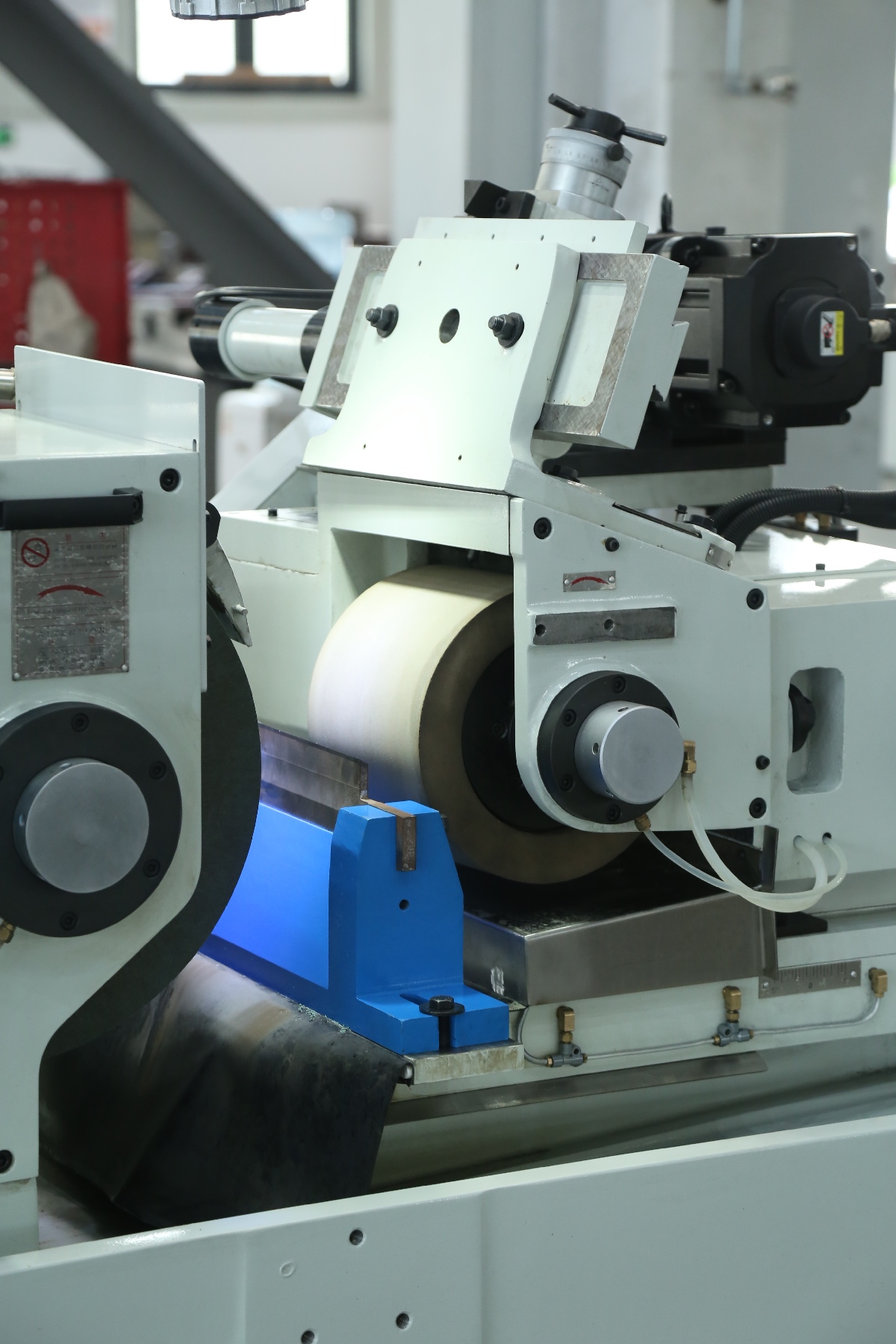 High-Precision Centerless Grinding machine