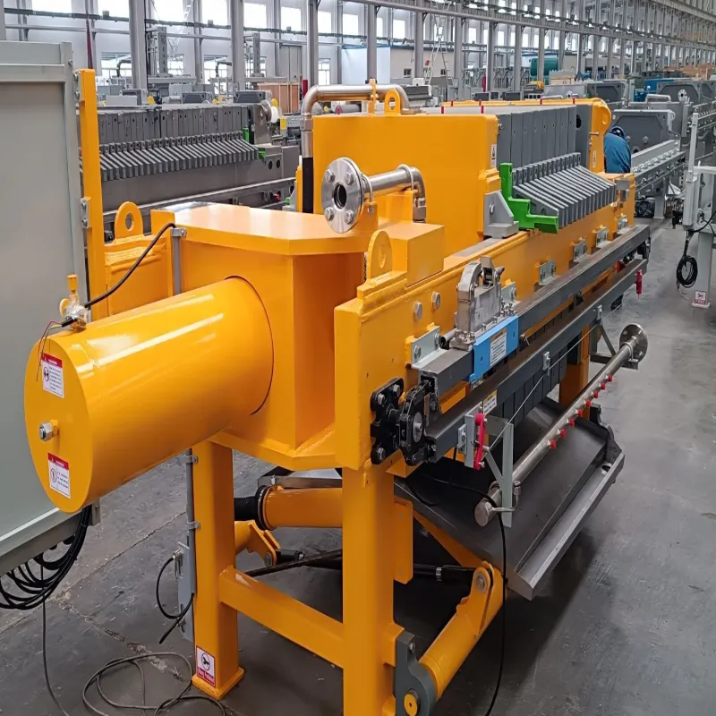 Filter press for dewatering tungsten concentrate