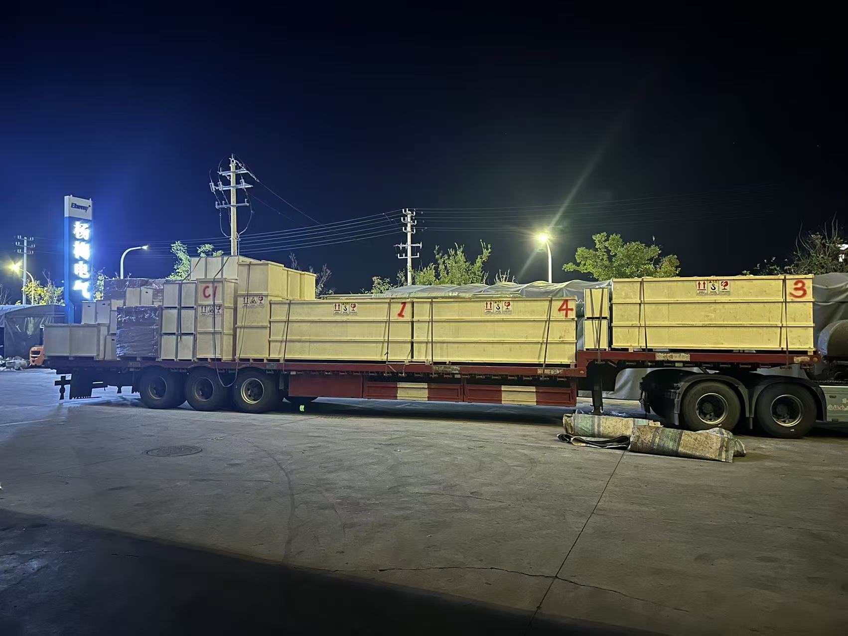110KV SF6 CT-PT Disconnectors Loading-2.jpg