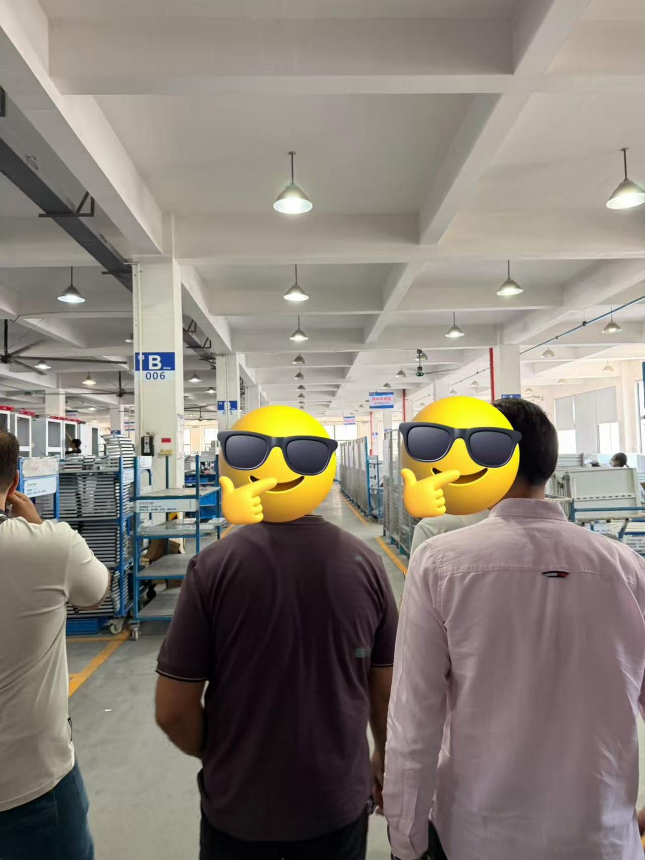 Eberry Electric Welcomes Overseas Customer for Vacuum Circuit Breaker & Switchgear Factory Inspection-4.jpg