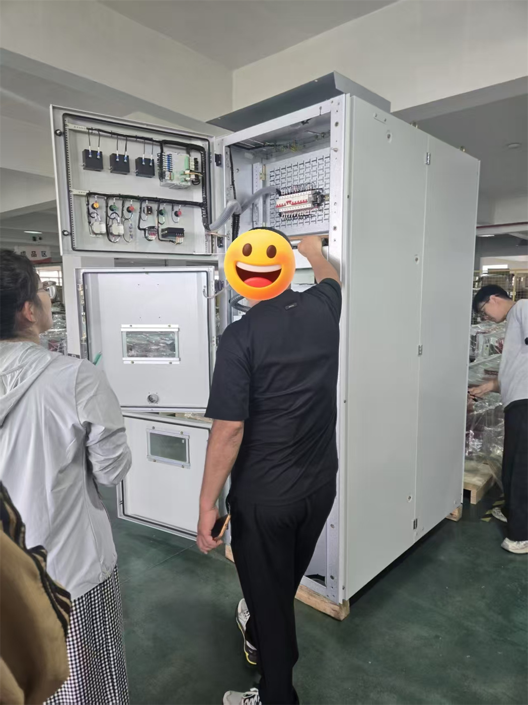 Customer Visit-4.jpg