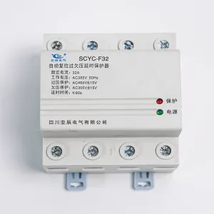 Self resetting overvoltage and undervoltage protector