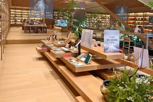 南通优卡家具，专业书店家具定制生产厂家