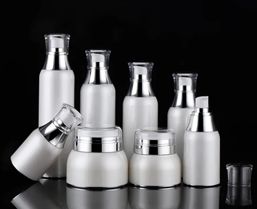 What Are Empty Airless Cosmetic Containers Used For?