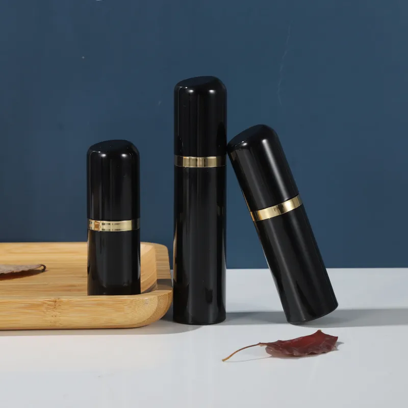 Luxury Black Refillable Airless Pump Bottle 100ml