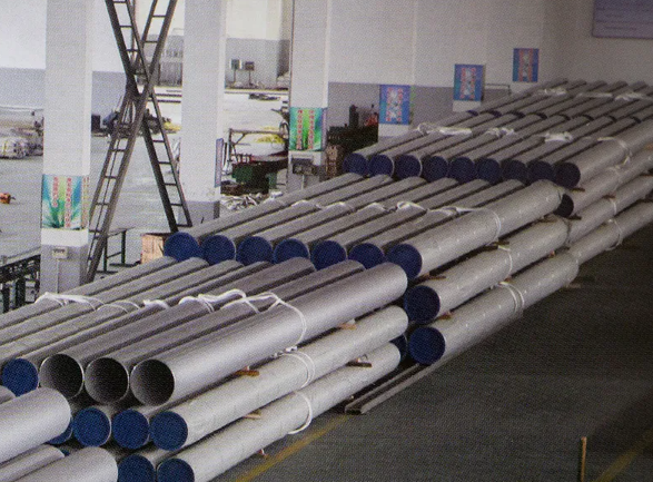 What are the main types of materials used for manufacturing pipes?