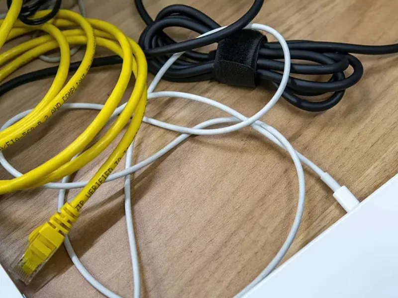 Home decoration wires