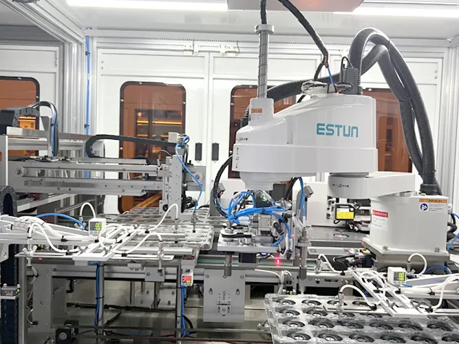 Automatic glue replenishment