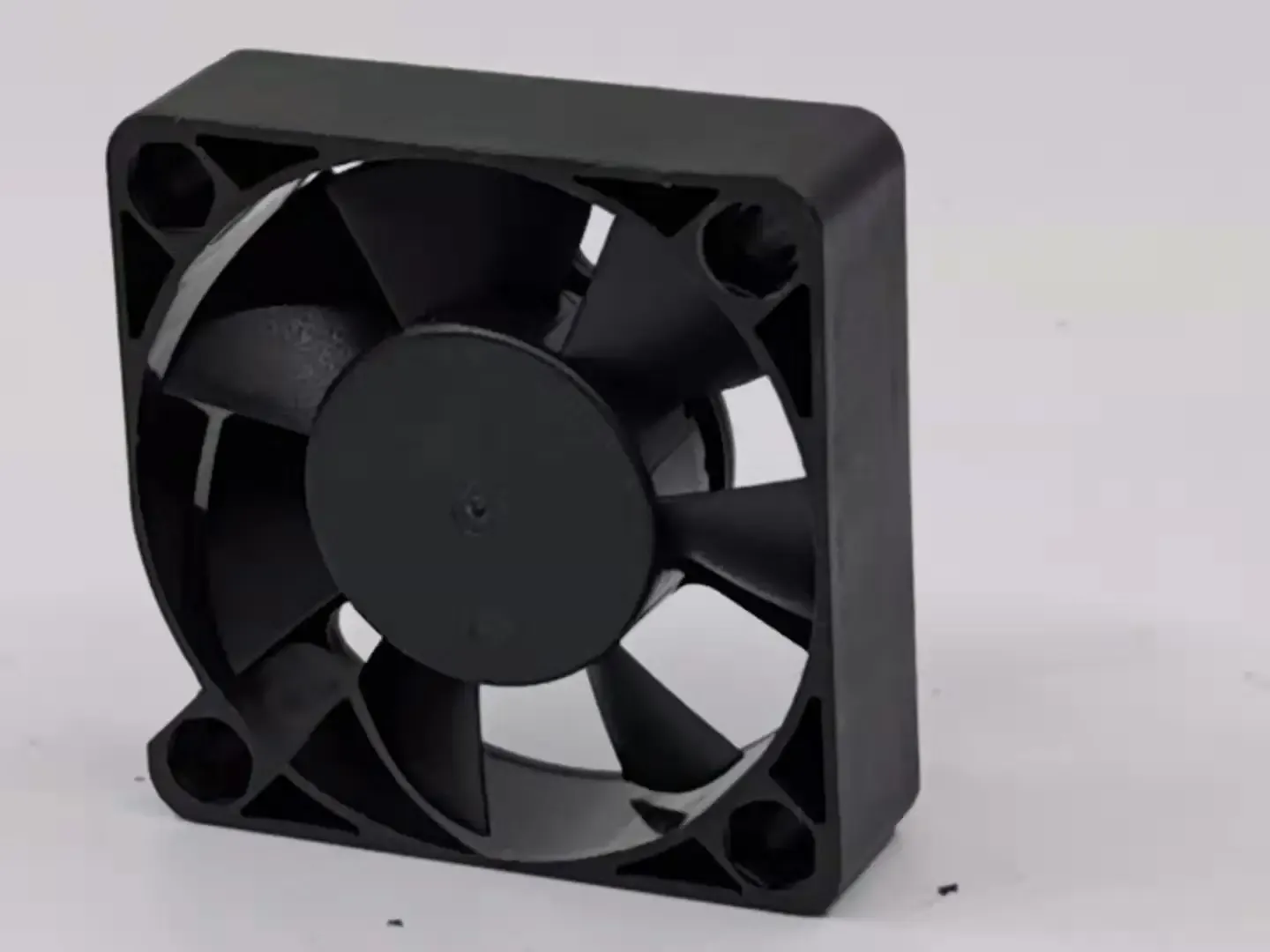 5015 24V DC Axial Cooling Fan 50x50x15mm Mini Ventilation Fan