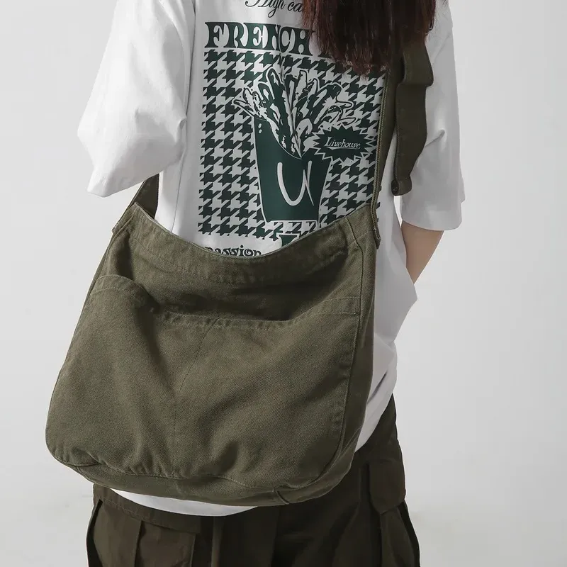 2026 Wholesale New Large Capacity Crossbody Bag Simple Fashion Portable Custom College Student Class Bag