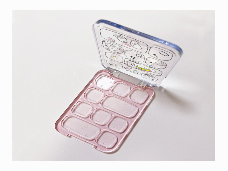 10 팬 플립 탑 아이 섀도우 박스 XQ93014