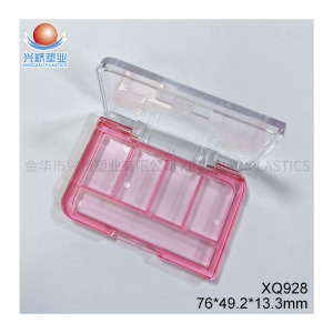 กล่องอายแชโดว์สี่สีพร้อมช่องแปรง XQ928