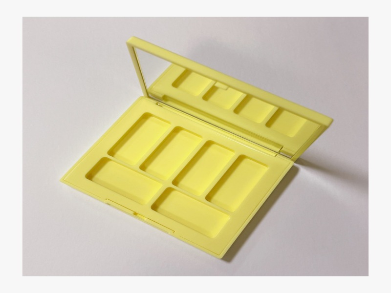 6 Compartment Rectangular Eye shadow box XQ79505