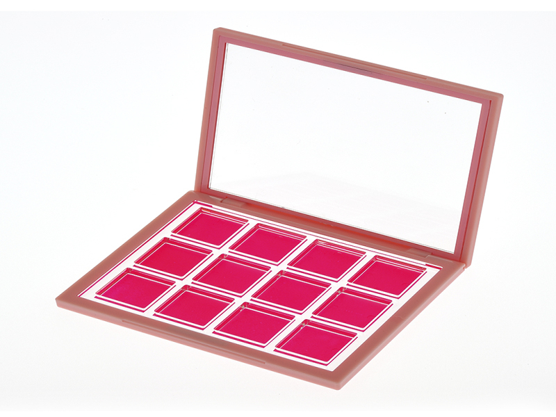 Multi Color Matte Eye Shadow box XQ608
