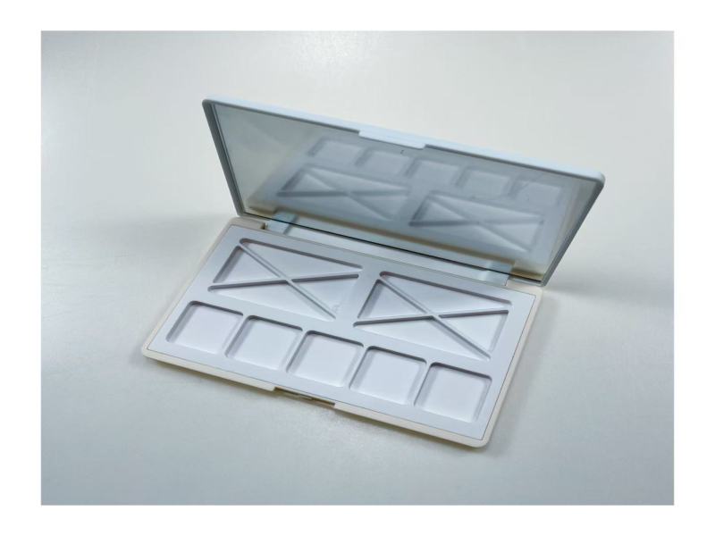 13칸 다기능 아이섀도우 박스 XQ94003