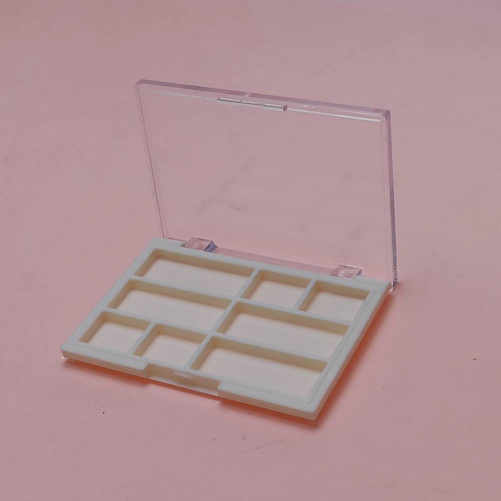 Small Compact Eye shadow box XQ672
