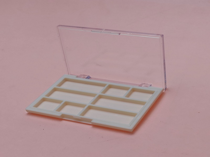 Small Compact Eye shadow box XQ672