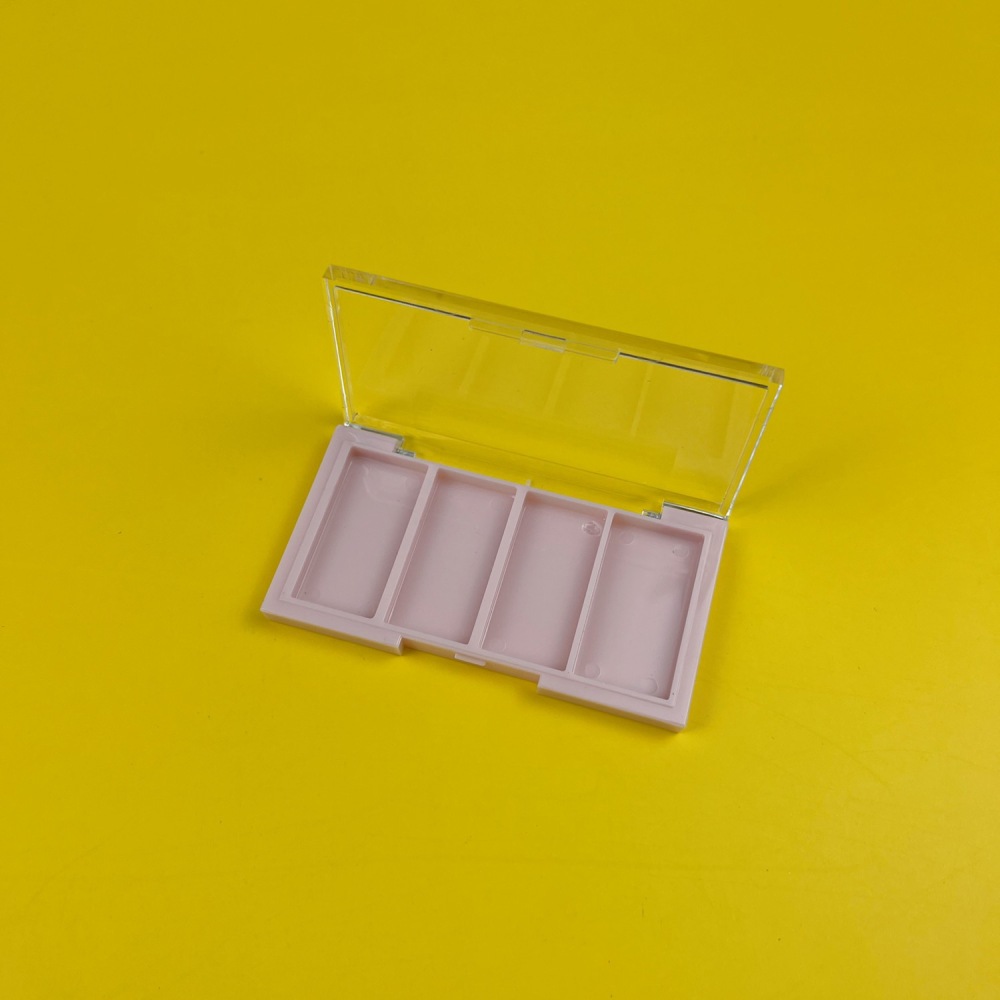 Rectangle 4 Grid Eye shadow box XQ769