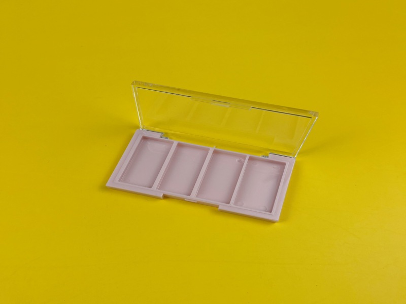 Rectangle 4 Grid Eye shadow box XQ769