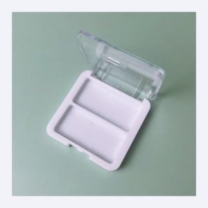 กล่องอายแชโดว์ 2 ช่องพร้อมฝาปิดโปร่งใส XQ93602