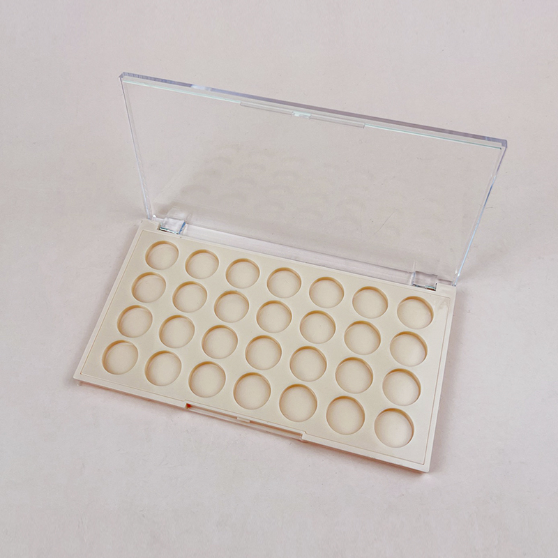 Transparent Lidded Multi Color Snap Closing Eyeshadow box XQ737