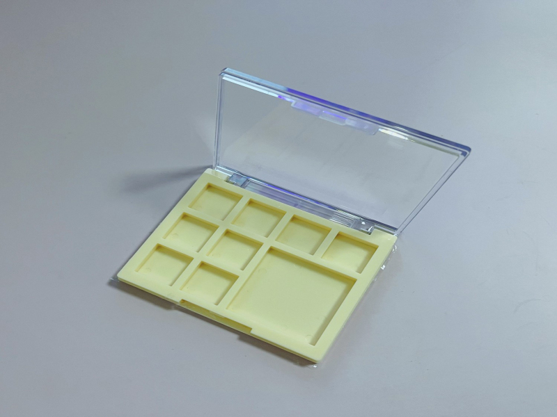 Cosmetic 9 Color Eye Shadow box XQ761