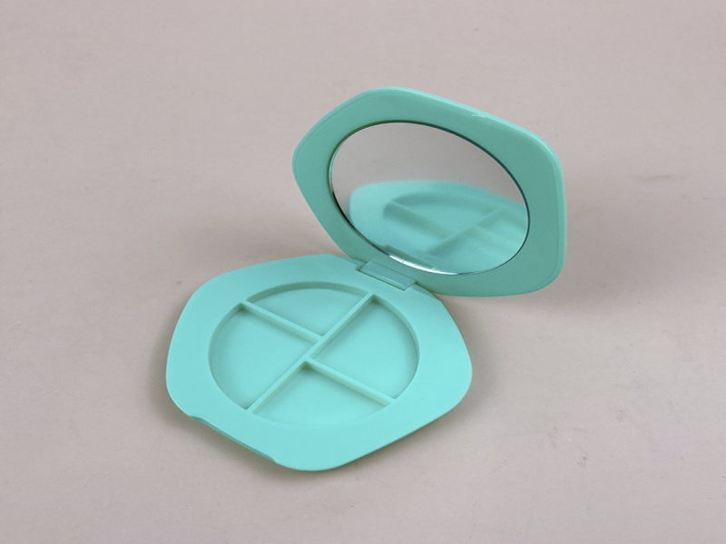 Pentagonal 4 -Color Eye shadow box XQ652