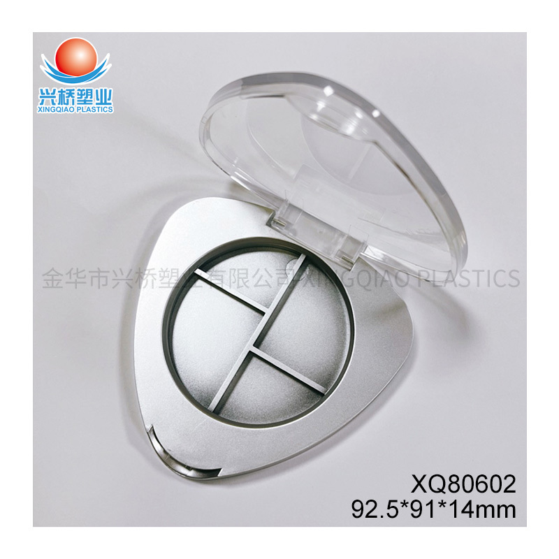 Triangular 4 Compartment Eye shadow box XQ80602