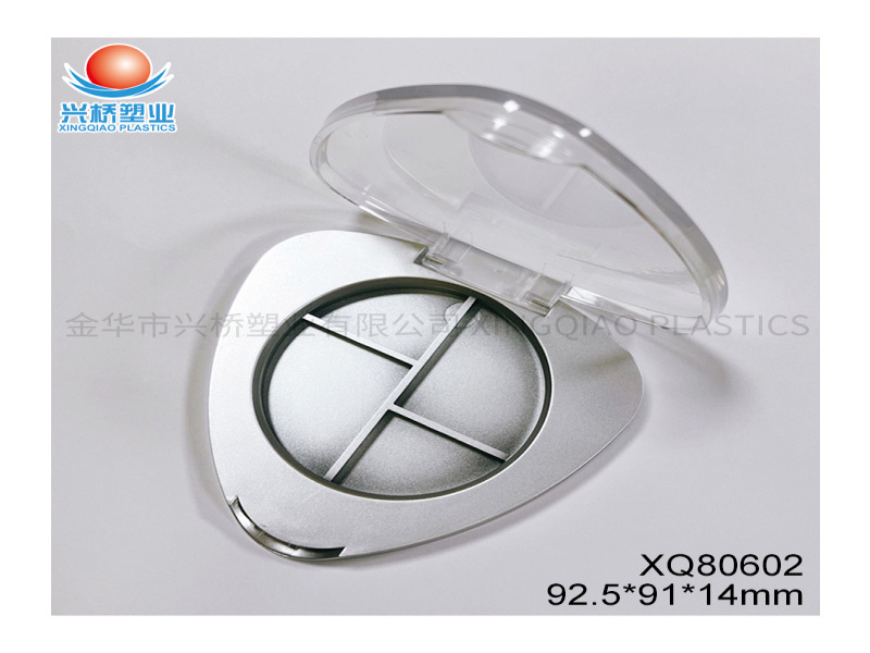 Triangular 4 Compartment Eye shadow box XQ80602