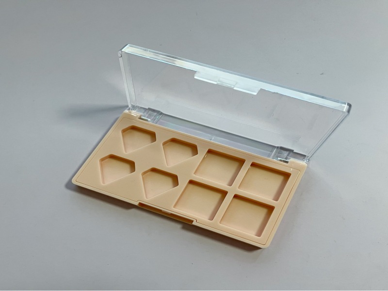 Customized Multi  Colored Eye shadow box XQ707