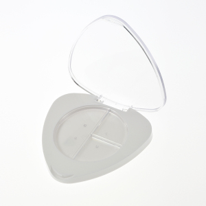 Triangular 3 Color Eye shadow box XQ631